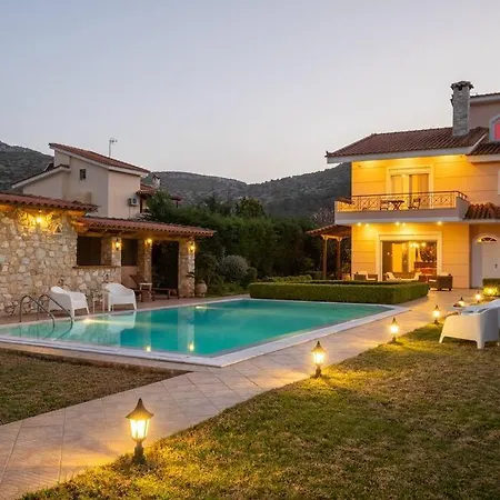 Phoceus Poolfront Grande Villa Palaia Fokaia Exterior photo