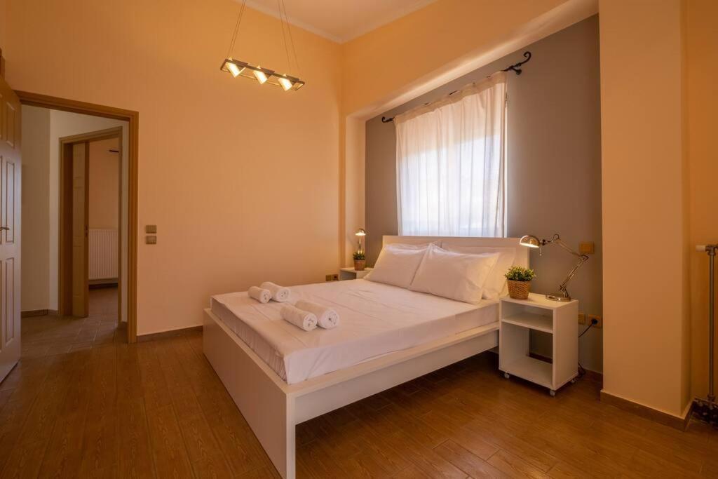 Phoceus Poolfront Grande Villa *